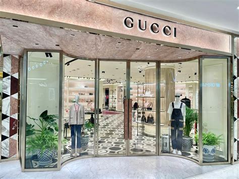 หมวก gucci แท้|Gucci ที่ Emporium แบรนด์แฟชั่นชั้นนำระดับโลก.